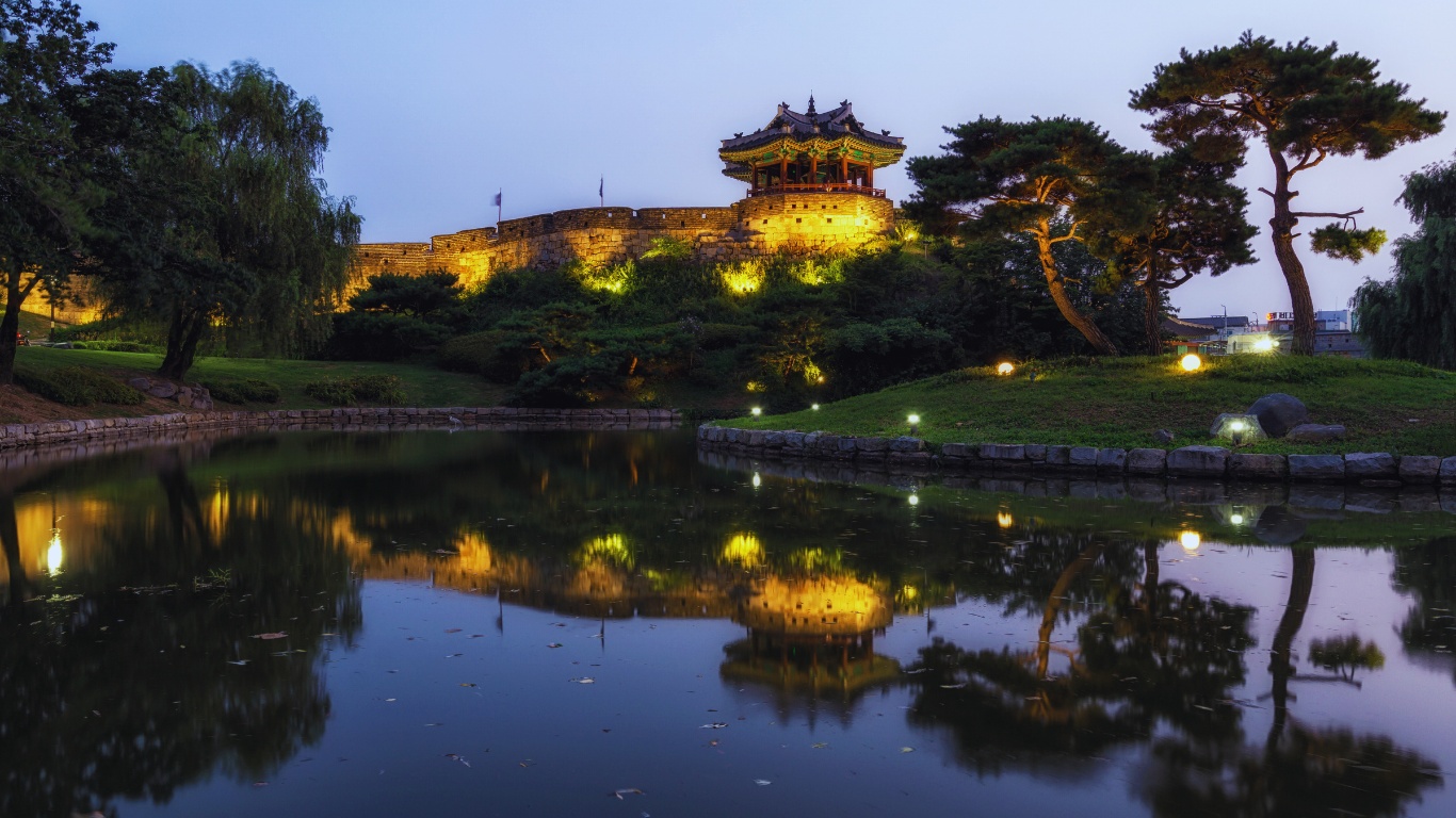 Banghwasuryujeong pavilion suwon