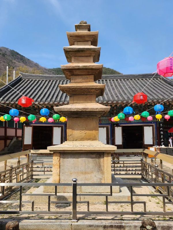 bogyeongsa-temple-stone-pagoda-view