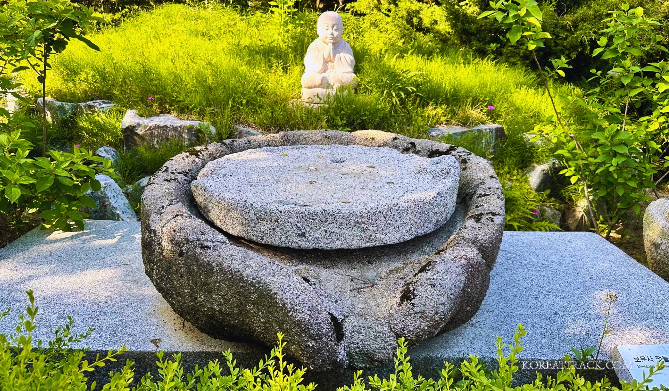 bomunsa-temple-ganghwado-millstone