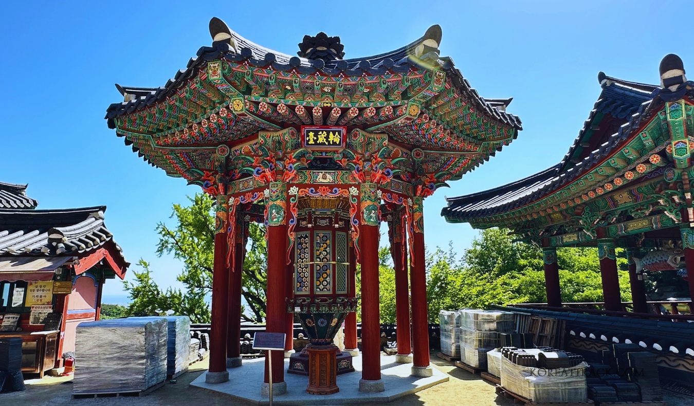 bomunsa-temple-ganghwado-turning-pavilion