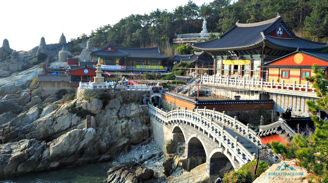 busan-haedong-yonggungsa-temple-only