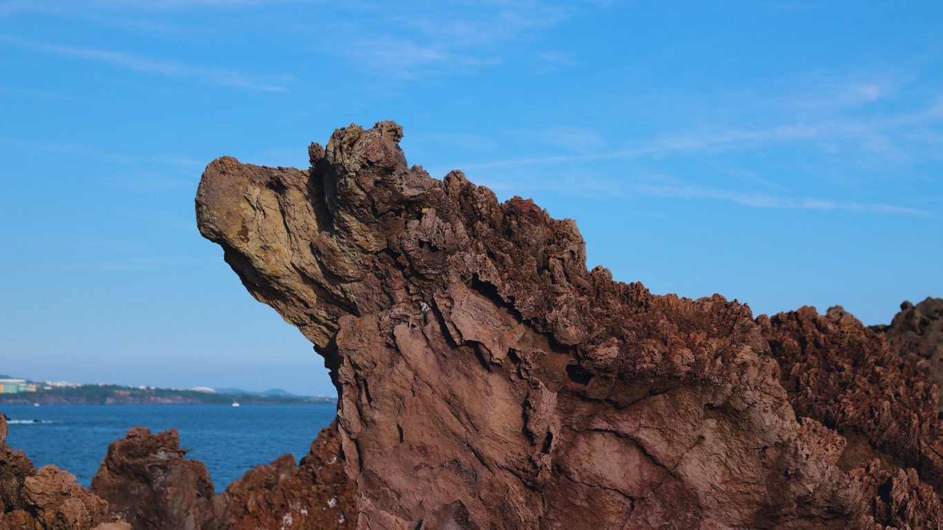 jeju-lava-tubes-volcanic-rock-dinosaur