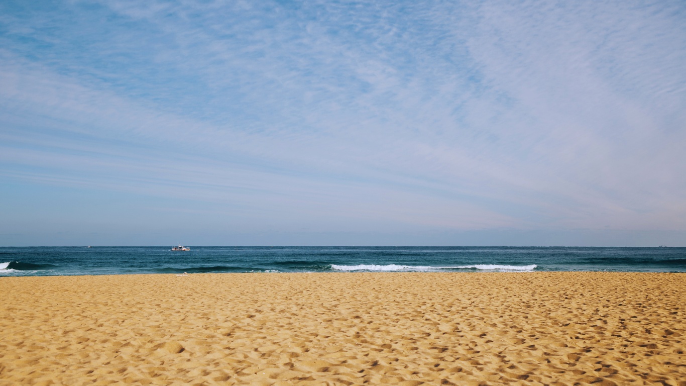 samcheok-beach-gangwon-sandy-beach-seaview