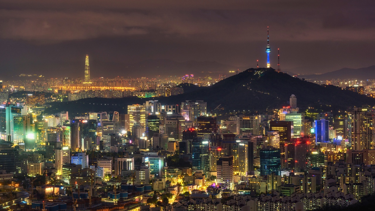 seodaemun-gate-district-view-evening