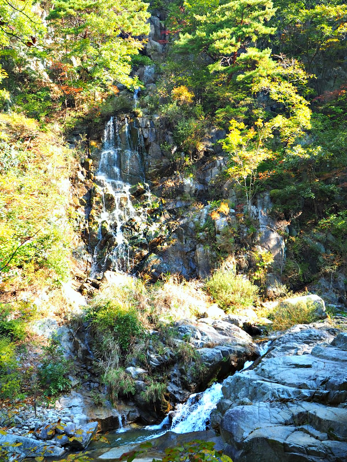 bipokdong-valley-waterfall