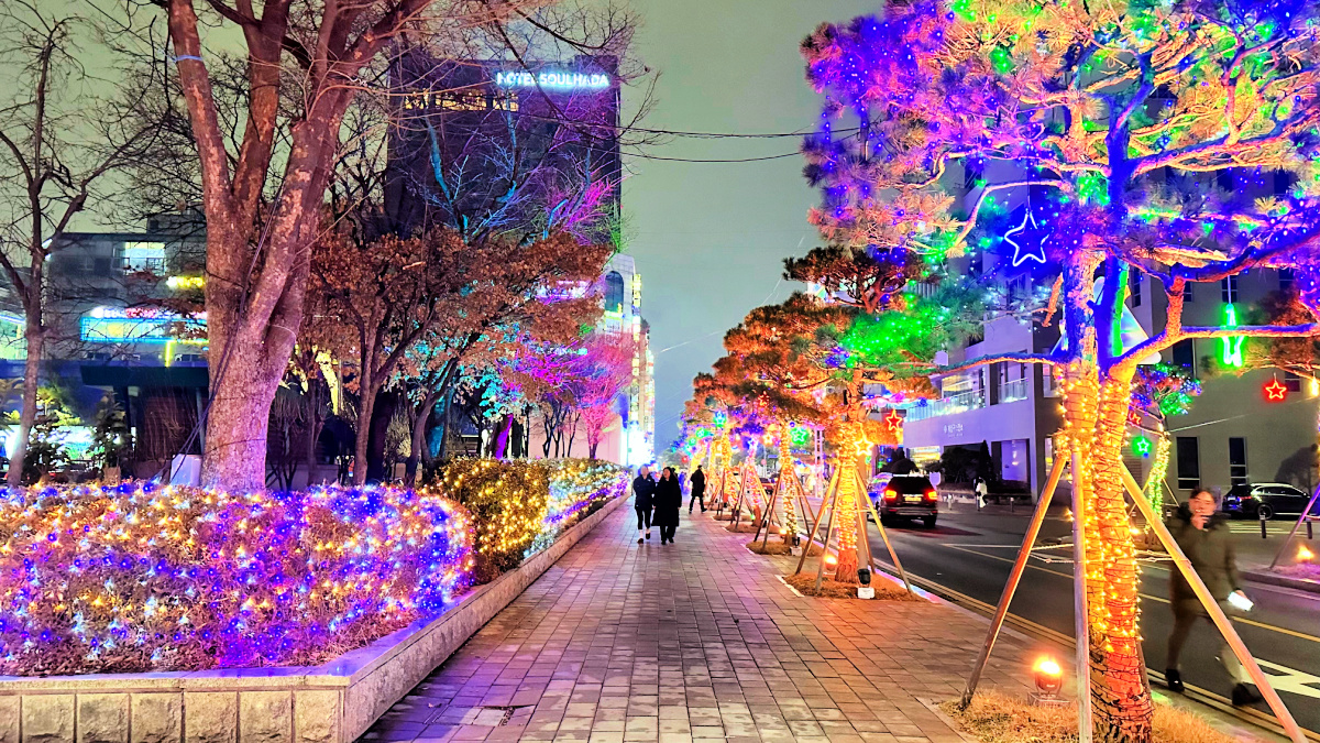 gyeyang-district-office-pathway-road