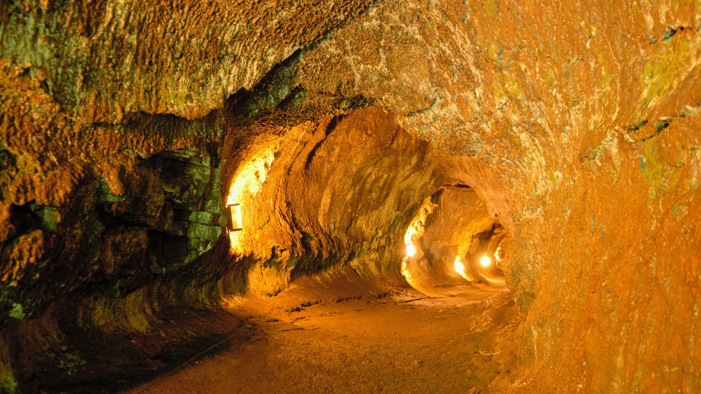 jeju-lava-tubes-tunnel-4