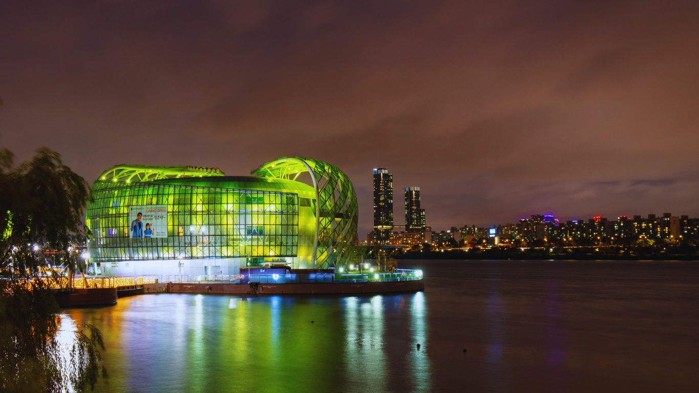 sebitseom-seoul-hangang-river-green-building-evening-views