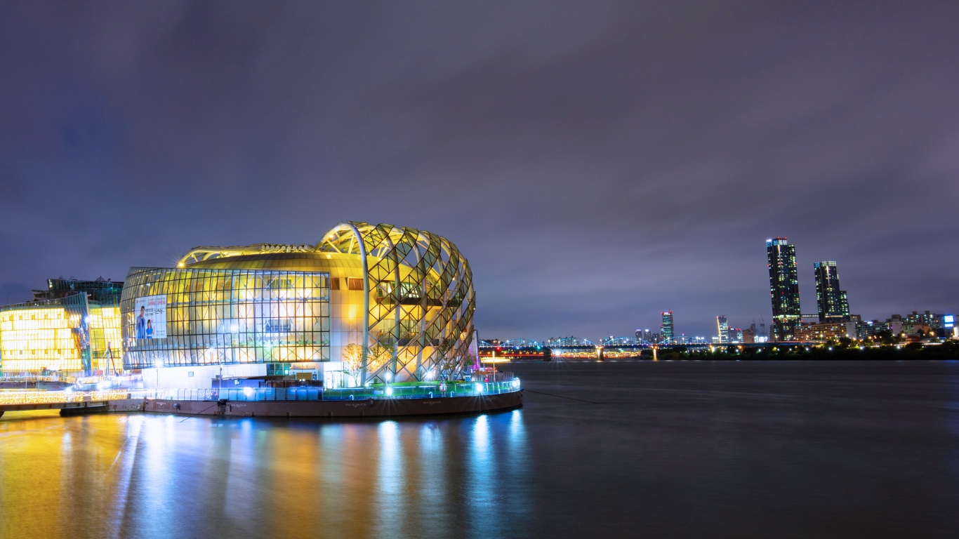 sebitseom-seoul-hangang-river-yellow-building-evening-views