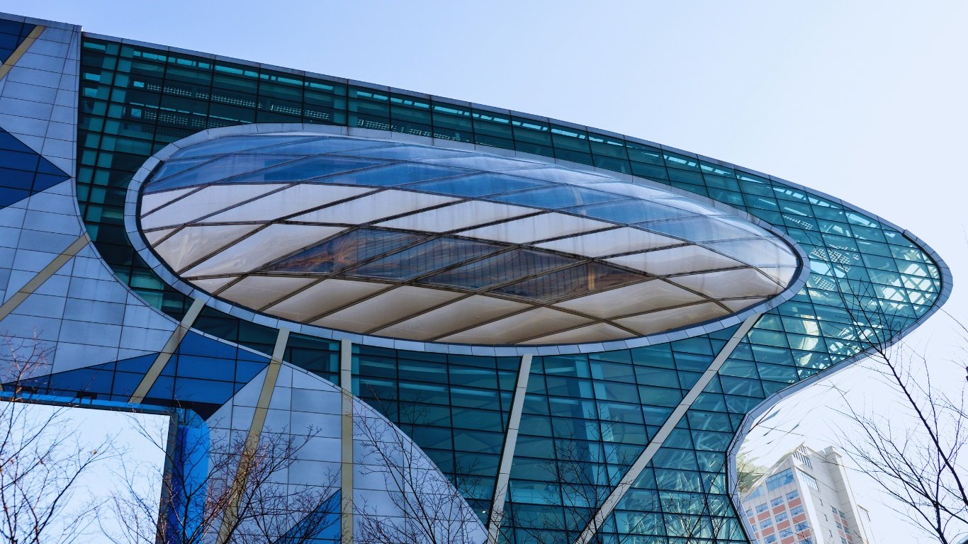 Seoul City Hall new glass walls