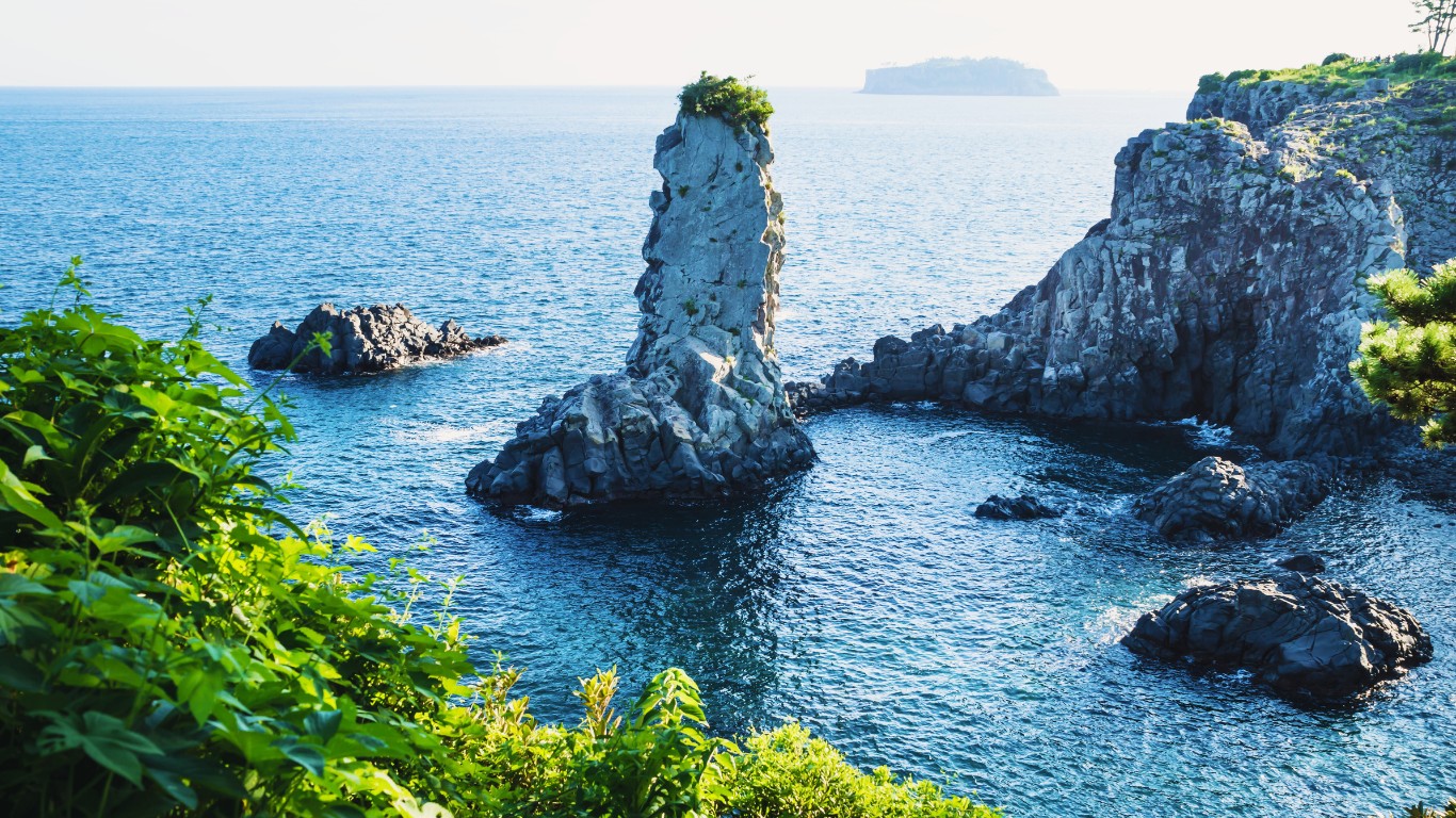 taeanhaean-national-park-sea-rock-island-2